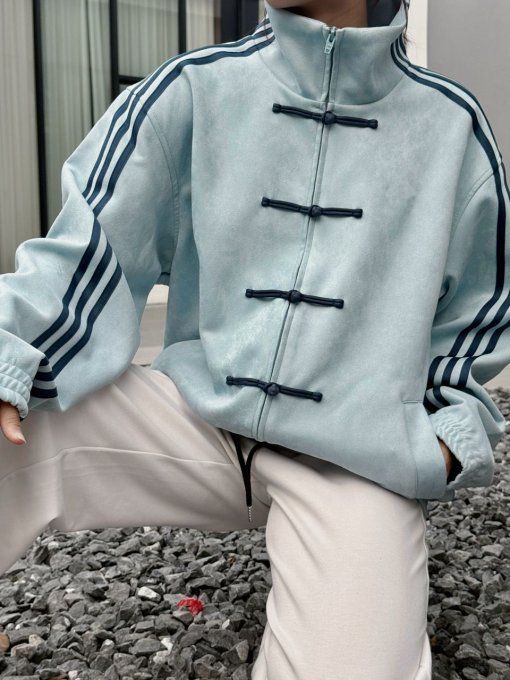 Veste Adidas Nouvel An Chinois Bleu Ciel en Daim – Streetwear