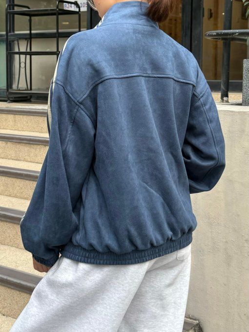 Veste Adidas Nouvel An Chinois Bleu en Daim – Streetwear